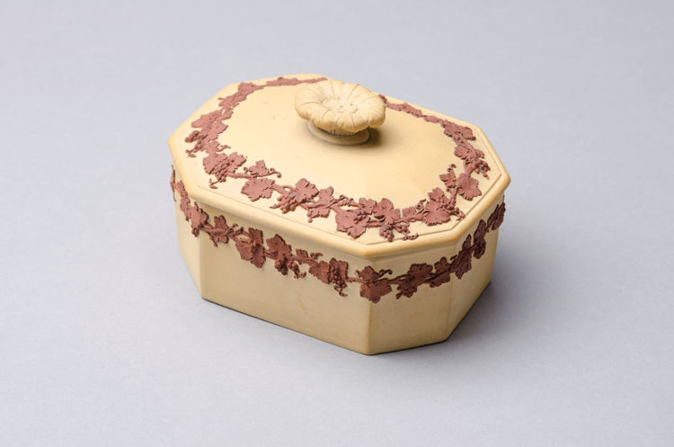 Picture of Octagonal Box Caneware