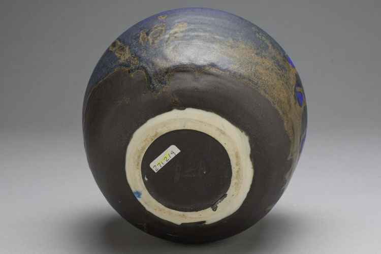 Picture of Moon Jar With Rattle