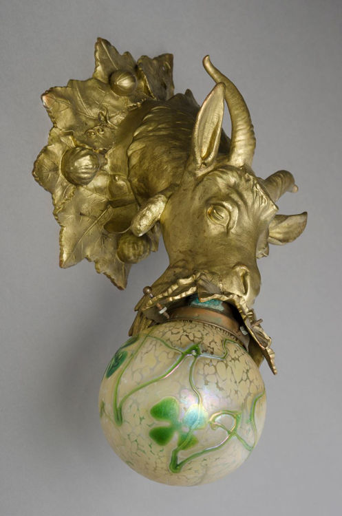 Picture of Goat Form Sconce