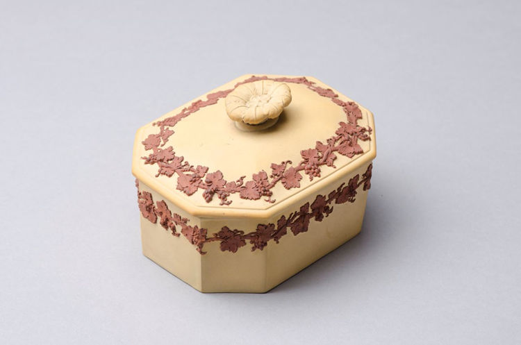 Picture of Circular Plate Caneware