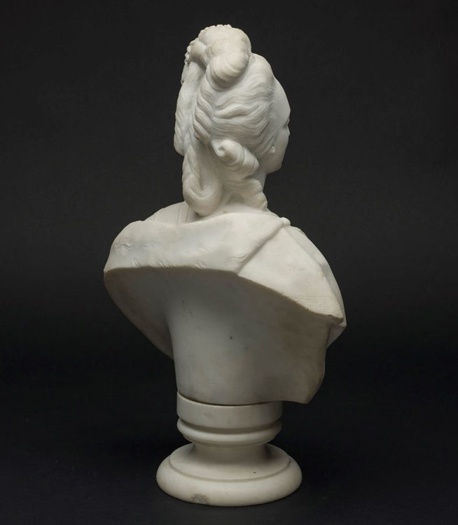 Picture of Bisque Bust of Elegant Woman