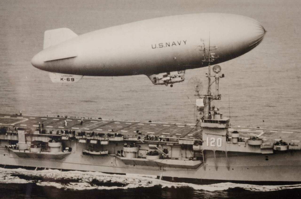 Ship and Zeppelin - US Navy | Hieronymus Objects