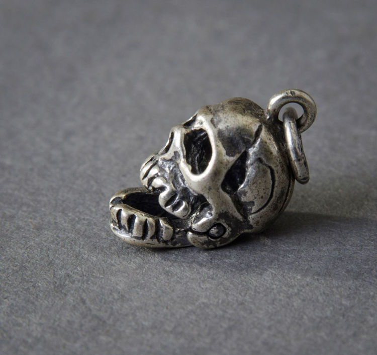 Picture of Skull Charm