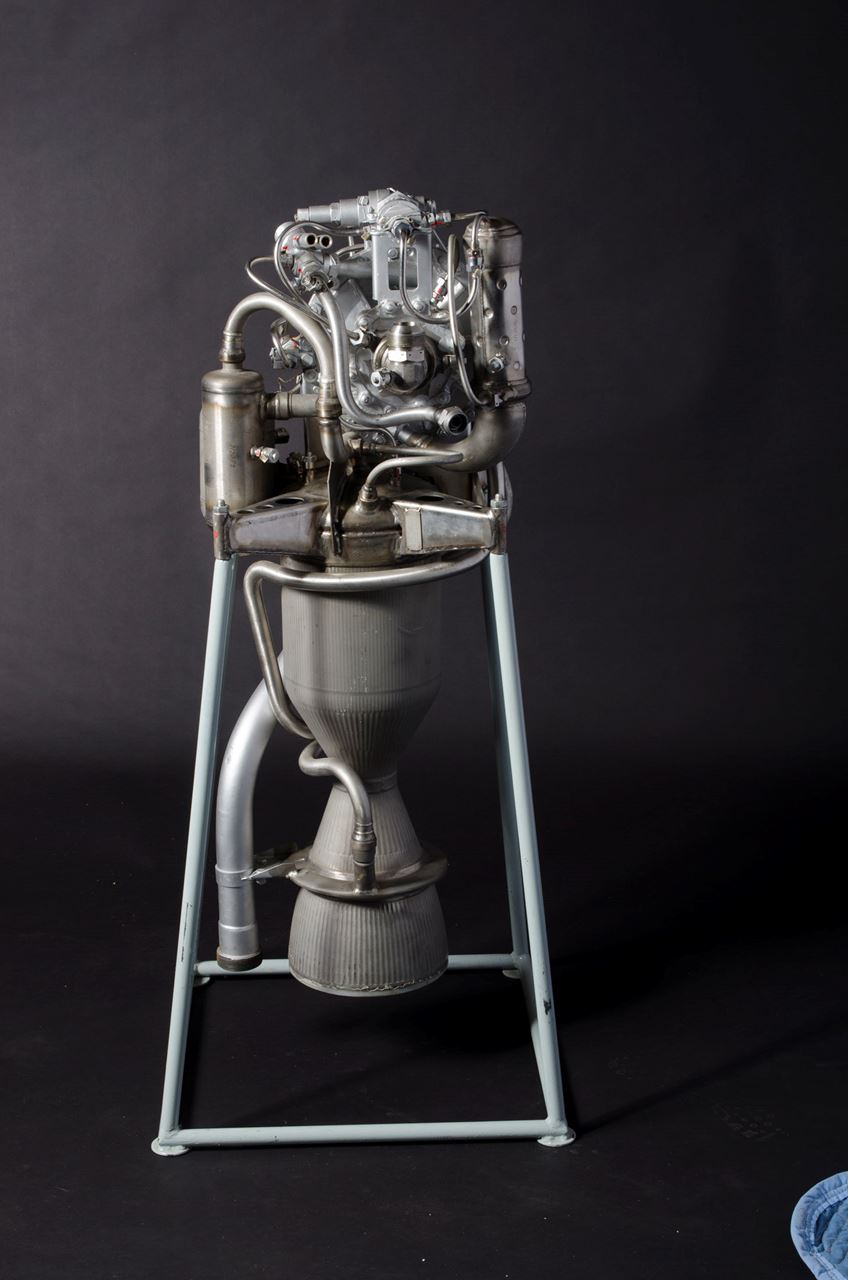 Soviet Rocket Engine | Hieronymus Objects
