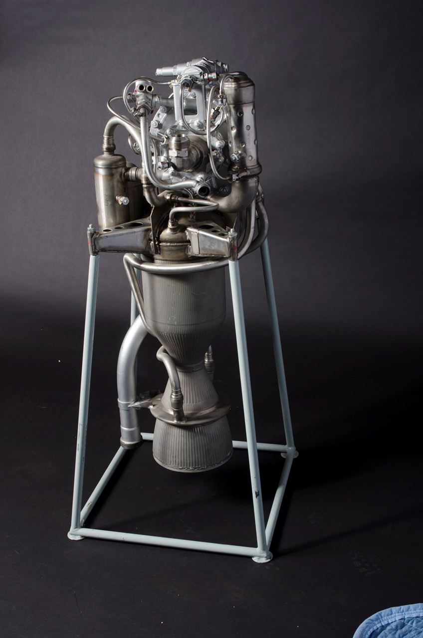 Soviet Rocket Engine | Hieronymus Objects