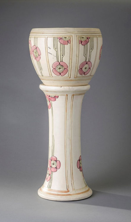 Picture of Flemish Jardiniere and Pedestal