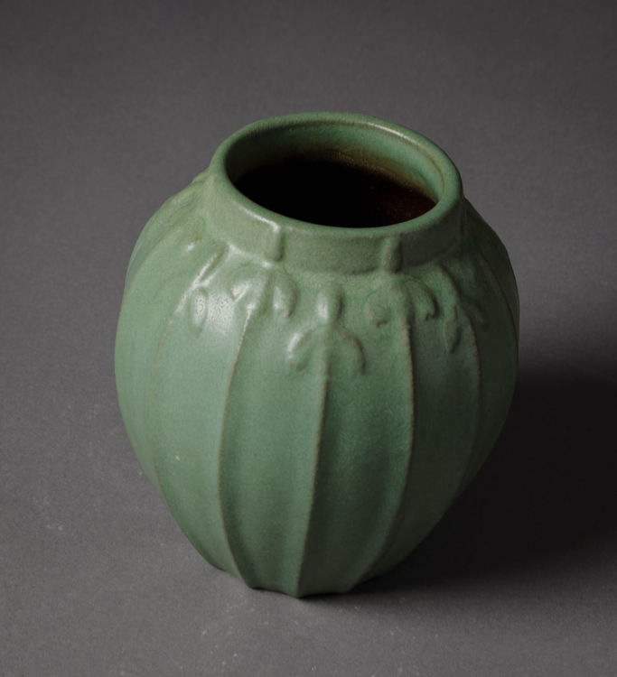 Picture of Vase in Matte Green