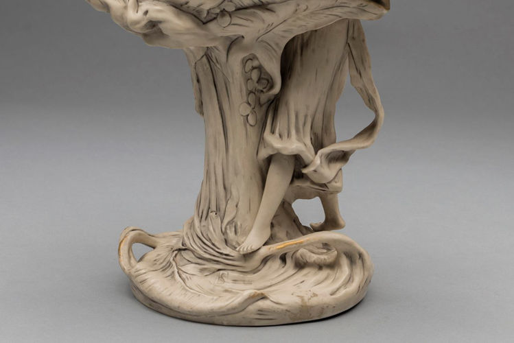 Picture of Porcelain Statue