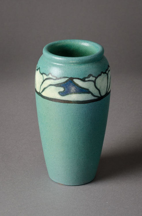Picture of Vase with Lotus