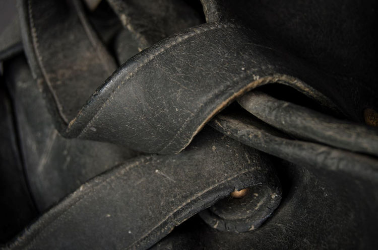 Picture of Black Purse with Dust