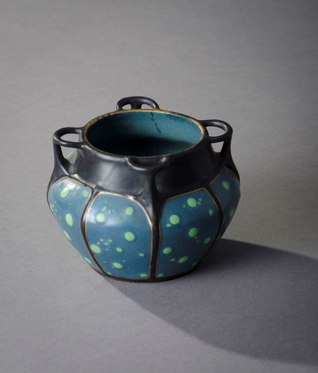 Picture of Small Blue and Green Vessel