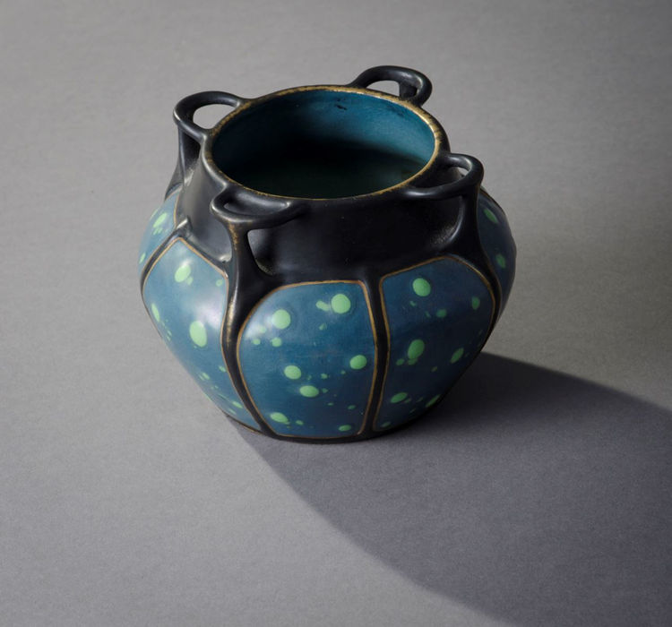 Picture of Small Blue and Green Vessel