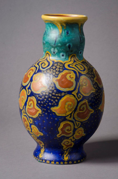 Picture of Bulbous Vase