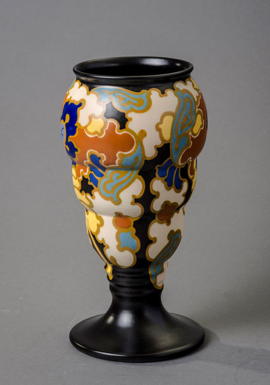 Picture of Medium Regina Vase