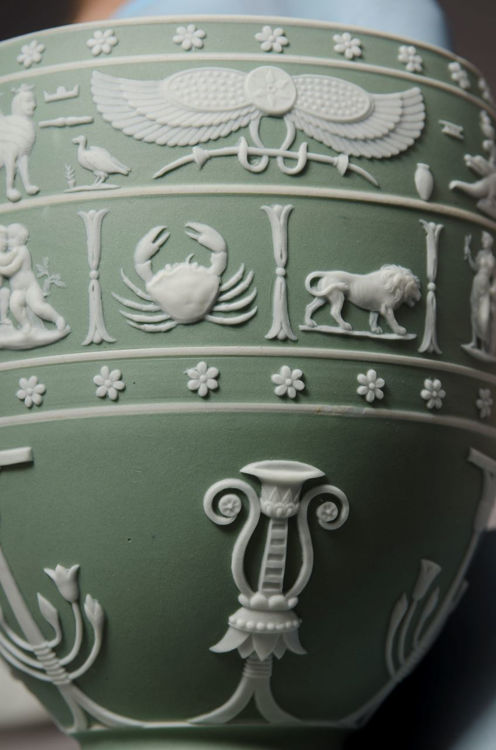 Picture of Canopic Jar - Green Jasperware Dip