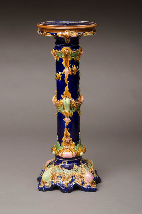 Picture of Majolica Pedestal