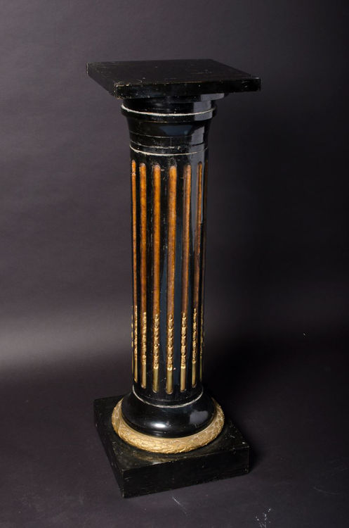 Picture of Wood Pedestal