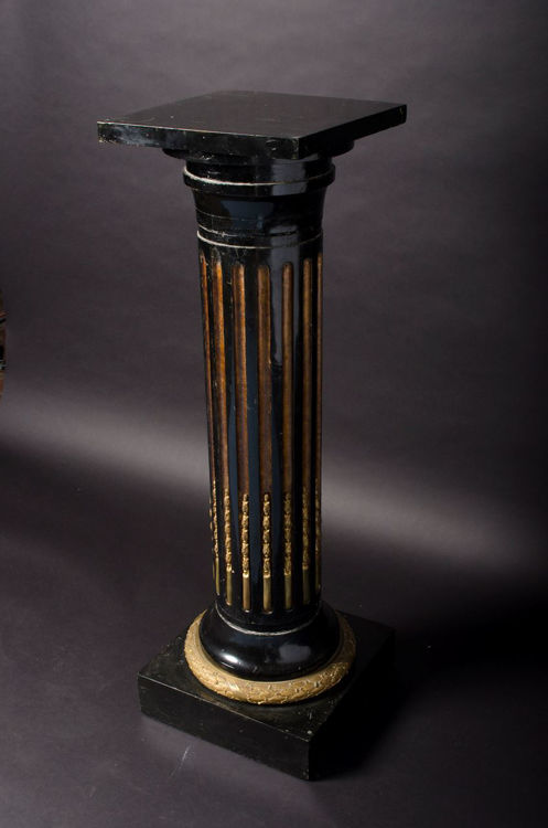 Picture of Wood Pedestal