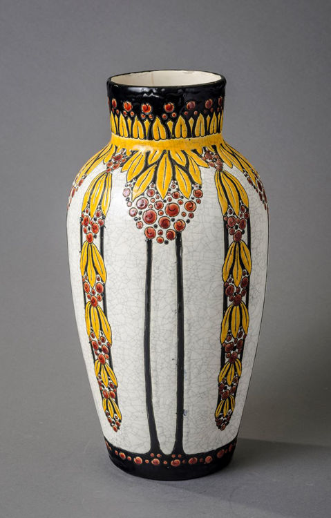 Picture of Tall Vase with Fruit